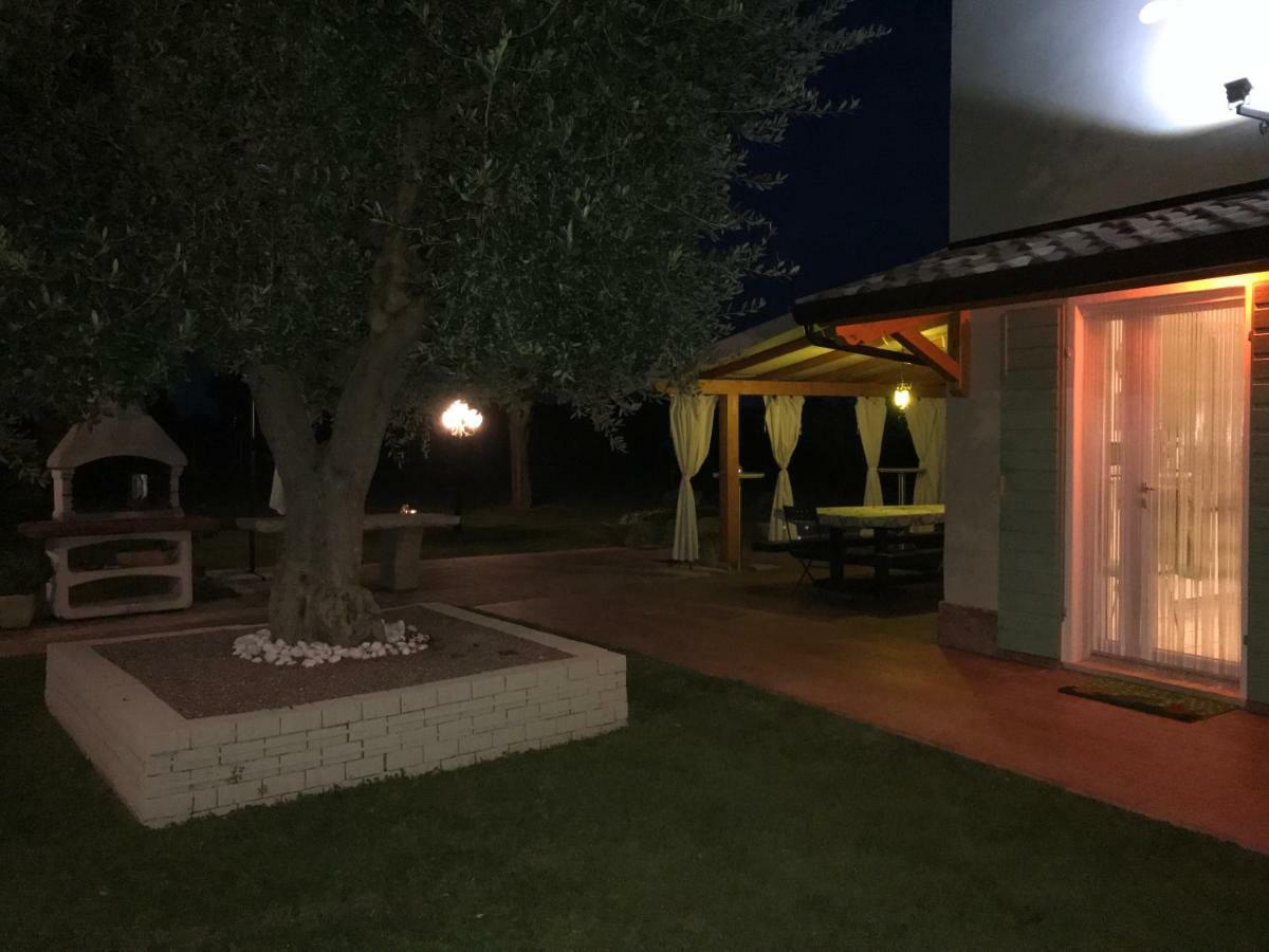 Appartamento "Casa Vacanze Corte Ara Decima" Сона Екстер'єр фото